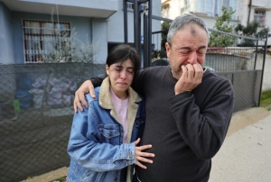 G�zya�lar�yla teslim oldu!