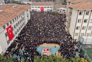 Fatma Nur ��retmen son yolculu�una u�urland�