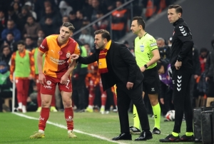 Galatasaray ilk kez derbi kazandı