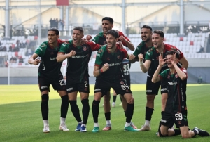 Kar��yaka�dan 5 ma�l�k galibiyet serisi