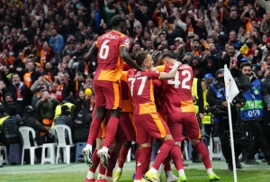 Galatasaray, �eyrek final i�in Liverpool deplasman�nda