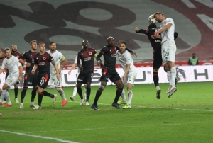 Konyaspor ile Gen�lerbirli�i 38. randevuda