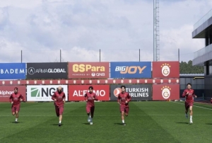 Galatasaray g�n� �ift antrenmanla ta