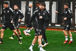 Beşiktaş, Fenerbahçe maçı hazırlıklarını sürdürd