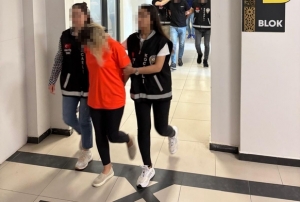 Ak�l almaz sahte sevgili tuza��