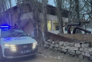 Zehirlenen 2 kardeş hastanede!