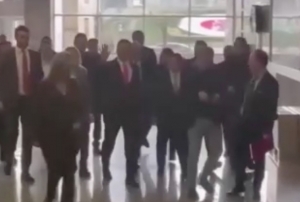 Ekrem �mamo�lu ile duru�ma savc�s� aras�nda gerginlik