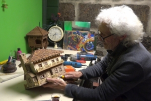 Maket evler be�eni topluyor