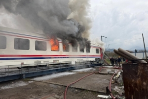 Yeni �retilen vagon alev alev yand�