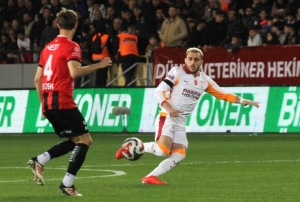 S�per Lig'de 30. hafta g�r�n�m�