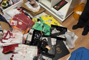 E�zamanl� karaborsa bilet operasyonu