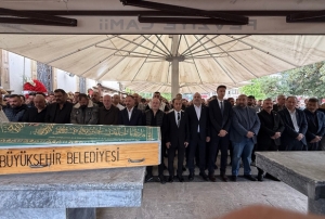 3 sene �nce de k�z arkada��n� yaralam��