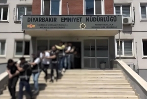 Silahlı suç örgütü şebekesi çökertildi