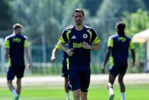 Fenerbah�e'nin kamp kadrosu a��kland�