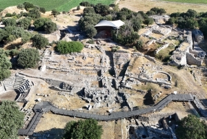 Troya Ören Yeri'nde kazı çalışmaları