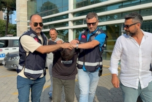I���� yand��� i�in kontrol edilen evden cinayet ��kt�