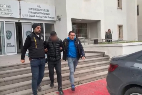 �nce doktoru, sonra da birbirlerini doland�rd�lar