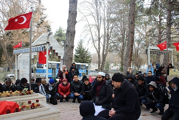 80 lkeden 120 renci Polis ehitlii'ni ziyaret etti