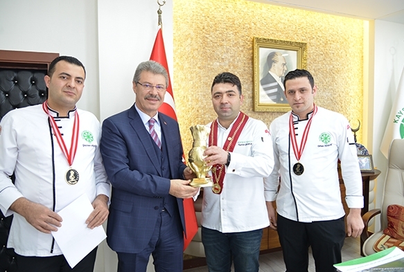 Kayseri Alar 'Lahana Sarmas' ile Birinci Oldular