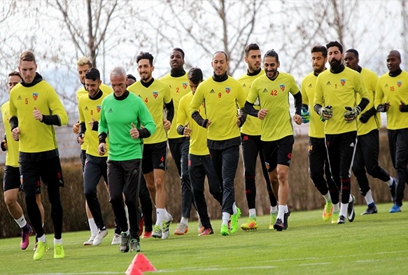  Kayserispor, Antalyaspora bileniyor