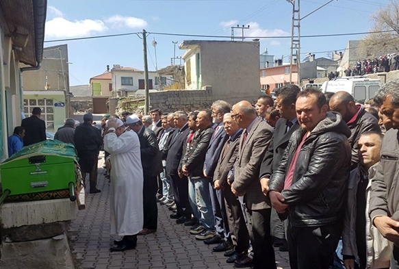 Kayseri'deki kazada len renci son yolculuuna uurland