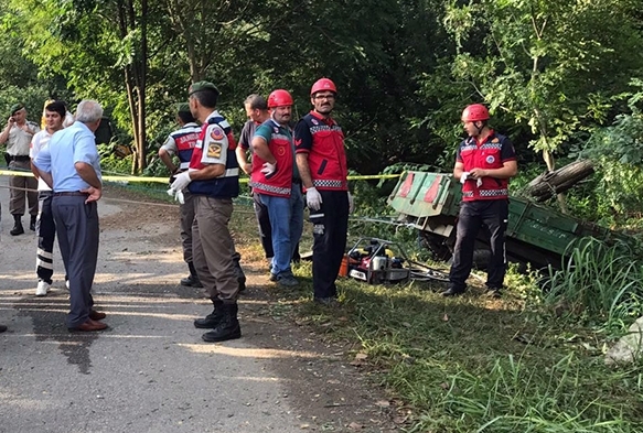 Sakarya Hendek'te feci kaza: 7 l 10 yaral