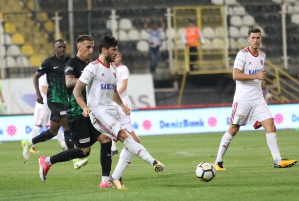 Akhisarspor: 2 - Kardemir Karabkspor: 1