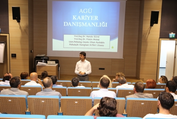 AGܒde kariyer danmanl eitimi