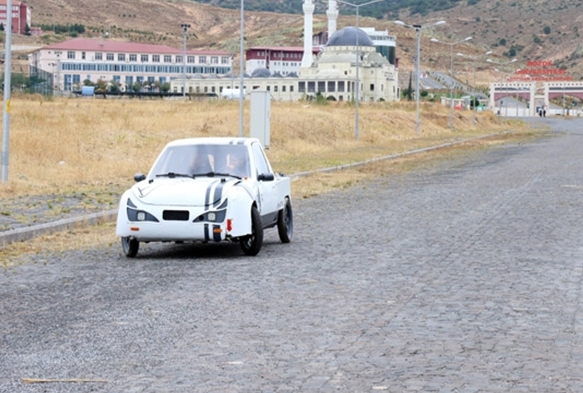 7 liraya 100 kilometre gidiyor, 500 kilo da yk tayor