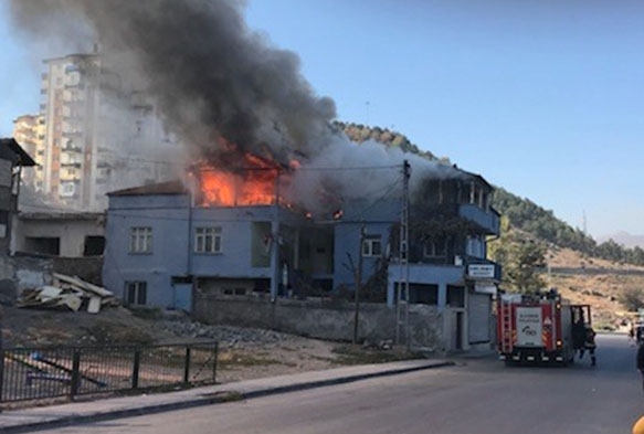 Karacaolu Mahallesi'nde korkutan yangn