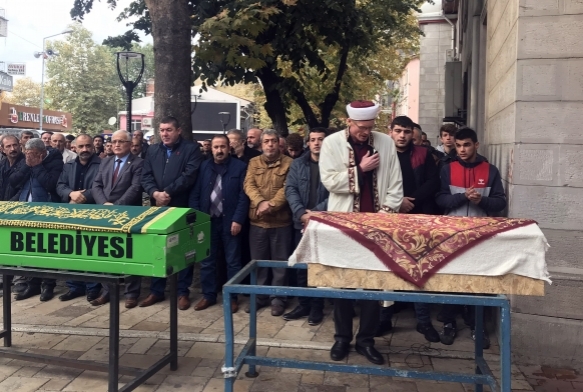 Balkondan den ocuk hayatn kaybetti