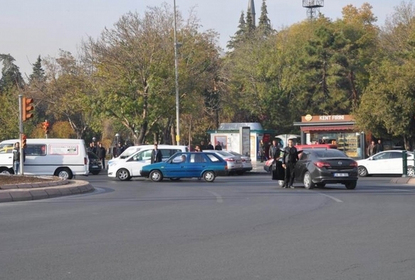 Kayseri, Ata'sna sayg duruunda bulundu