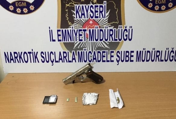 Kayseri'de uyuturucu operasyonu: 2 gzalt