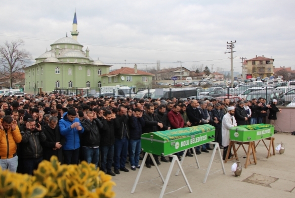 Sobadan szan gazdan len dede ve torunu defnedildi