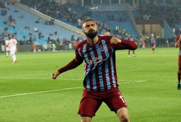 Burak Ylmaz tahta oturdu