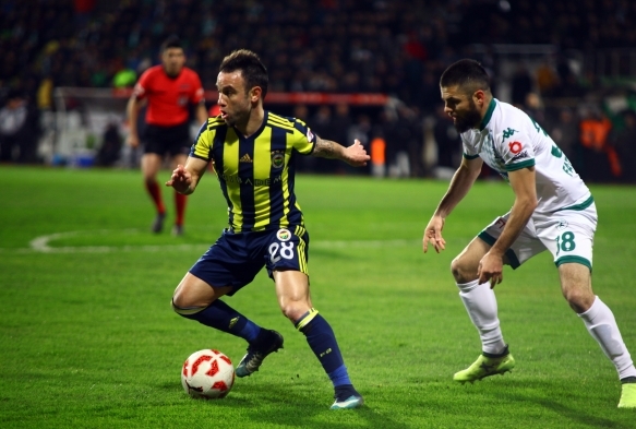 Fenerbahe yar final biletini kapt