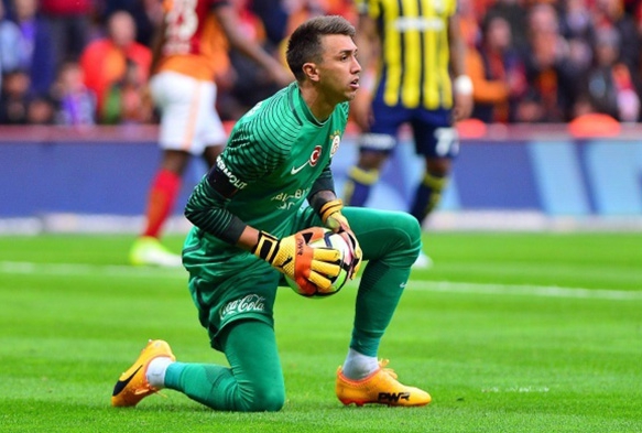 Galatasarayllar ykan iddia! Muslera...