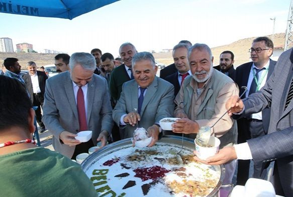 Melikgazi'den rencilere aure ikram