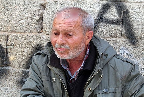 Tartıştığı akrabasını bıçakladı