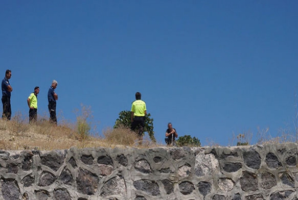 Av tfeiyle intihar giriiminde bulunan ahs polis ikna etti