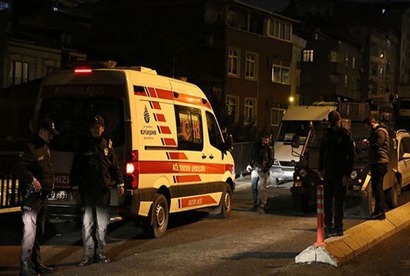 Yol verme tartmas! Ambulansa kurun yadrdlar