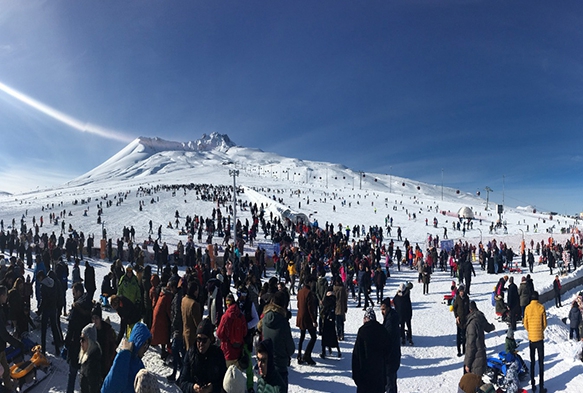 Erciyes, hafta sonu 70 bin tatilci arlad