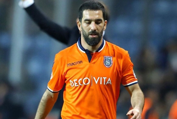 Galatasaray'dan Arda Turan ve mer Bayram aklamas