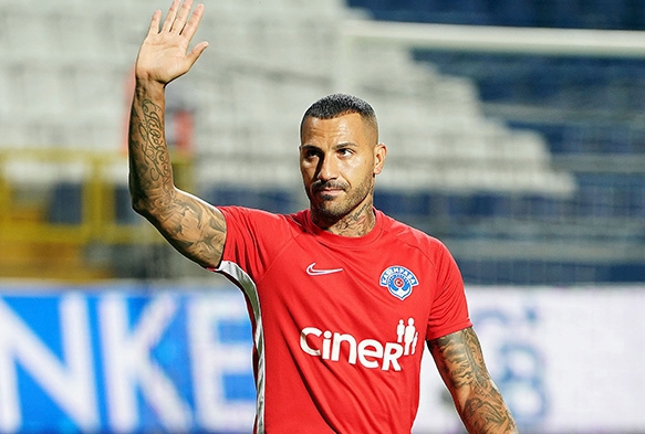 Kasmpaa'da Quaresma ile yollar ayrld