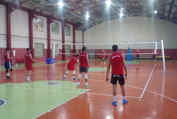 Melikgazi Voleybol Takm antrenmanlarna devam ediyor