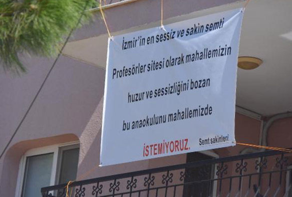 'Anaokulunu istemiyoruz' pankart tepki ekti