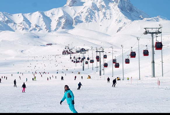 Erciyes'te turist younluu