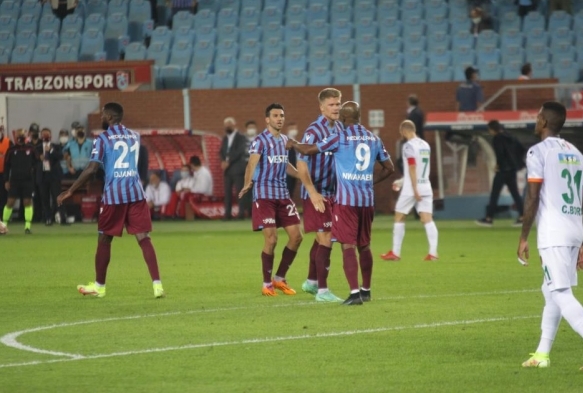 Trabzonspor evinde zorlanyor