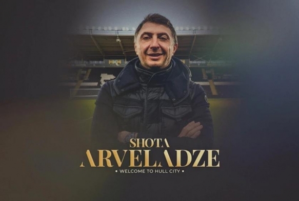 Hull City, takmn bana Shota Arveladze'yi getirdi