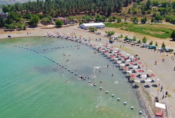 Scaklar artt, vatandalar dounun gizli denizi Hazar'a akn etti